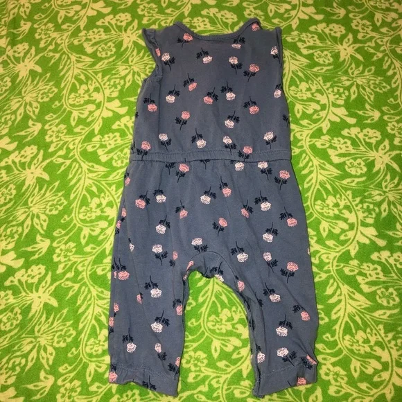 Adorable Floral Romper for Baby Girl - Picture 4 of 4